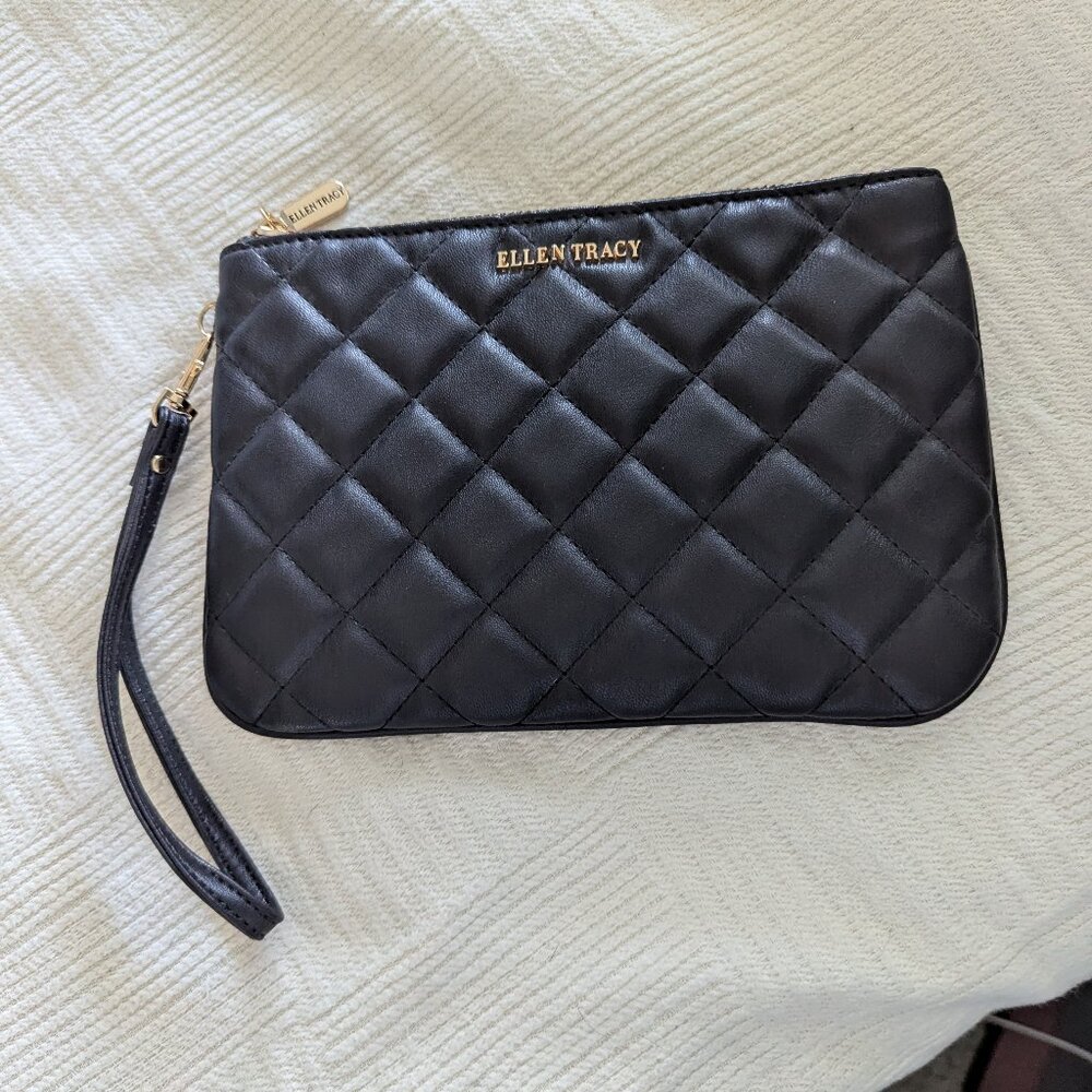 Ellen Tracy Wristlet Bag - Black - Quilted- Perfect for a party